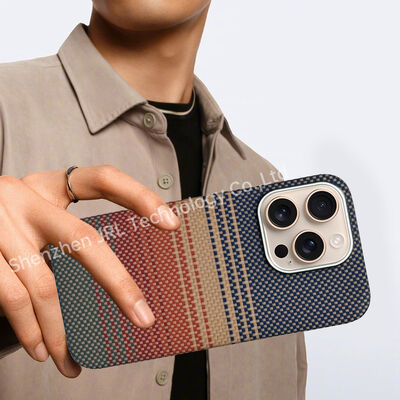 غروب الشمس المخصصة نمط غطاء الهاتف الخليوي من ألياف الكربون الأراميدية الخفيفة للغاية لجهاز iPhone 17 Pro