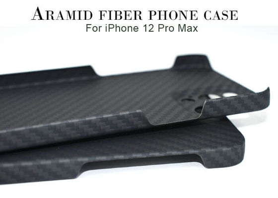 جراب iPhone 12 Pro Max من ألياف الأراميد مع غطاء كربون لحماية الكاميرا بالكامل
