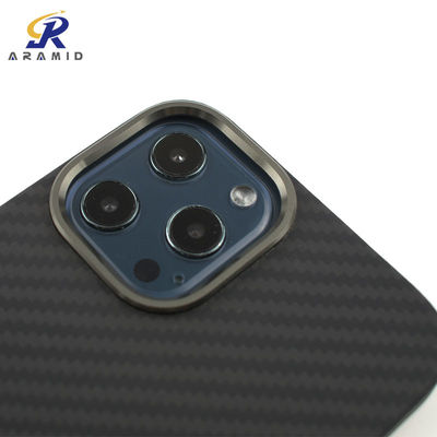 جراب هاتف iPhone 12 من ألياف الأراميد 0.65 مم بتصميم حلقة معدنية